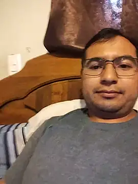 Snapshot of ferlu1995 chatting on 05-30-26, 11:43 ferlu1995 online show from 05-30-26, 11:43