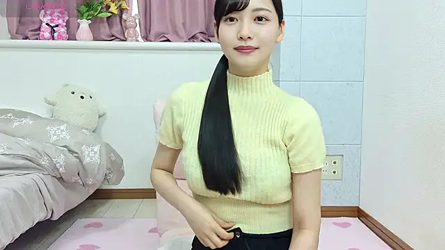 Snapshot of x-Ami-x chatting on 06-15-26, 02:56 x-Ami-x online show from 06-15-26, 02:56
