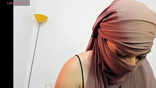 Samira 1 online show from 05-22-26, 08:40