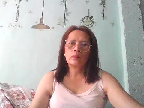 momshe2026 online show from 06-12-26, 07:39