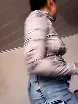 Perla-stone1 online show from 06-15-26, 09:36
