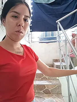 HOTANDSKINNY online show from 06-15-26, 10:59