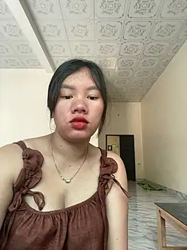 Snapshot of Suki-love chatting on 06-22-26, 04:53 Suki-love online show from 06-22-26, 04:53