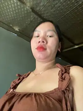 Snapshot of Suki-love chatting on 06-12-26, 08:23 Suki-love online show from 06-12-26, 08:23