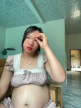Snapshot of Suki-love chatting on 06-08-26, 03:18 Suki-love online show from 06-08-26, 03:18