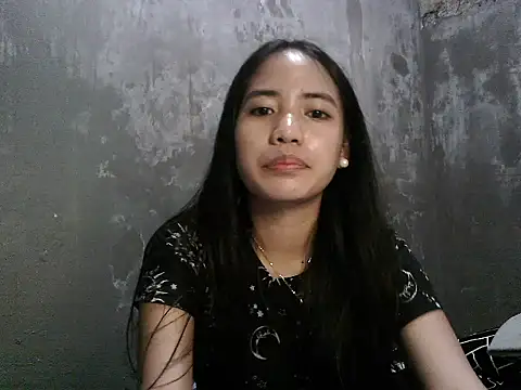young sophieee online show from 06-03-26, 04:57
