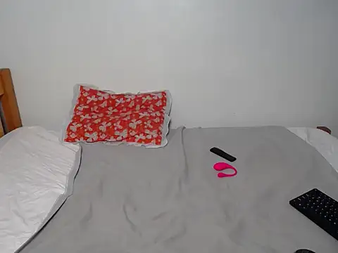 Playfulsinnerr online show from 06-29-26, 11:32