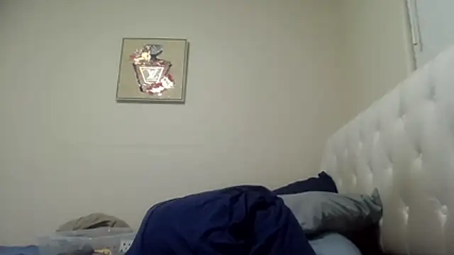 Prettylondond online show from 07-03-26, 03:57