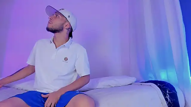  Kevin xxx online show from 10-24-25, 05:39