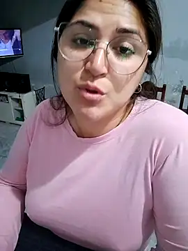 morena95  online show from 06-03-26, 01:45