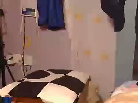 Snapshot of Tikobs chatting on 05-28-26, 12:00 Tikobs online show from 05-28-26, 12:00