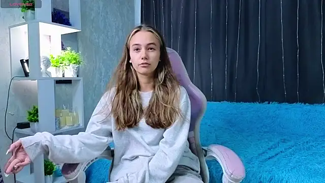 EttaRonhaar online show from 07-16-26, 11:51