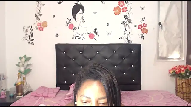 sashaxhot21 online show from 04-06-26, 09:38