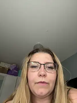 LucieLouBabe online show from 05-24-26, 11:37