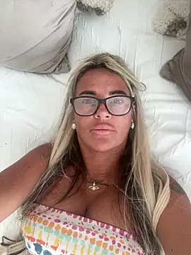 hotmilf66 online show from 05-31-26, 08:53