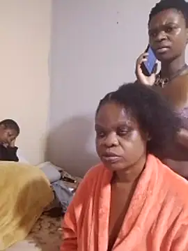 Teecheaa online show from 05-22-26, 02:59