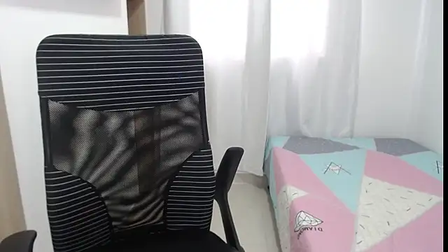 Valeria Santos  online show from 05-28-26, 04:35