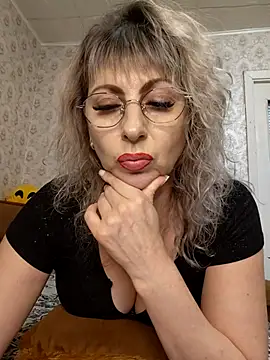 Kitty-MEOWW online show from 07-14-26, 02:01