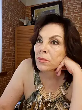 Snapshot of SannyMI-LF chatting on 06-24-26, 02:26 SannyMI-LF online show from 06-24-26, 02:26