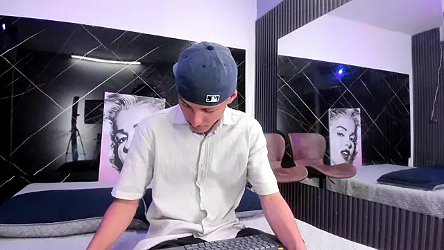 Camilo Contreras online show from 06-25-26, 07:19