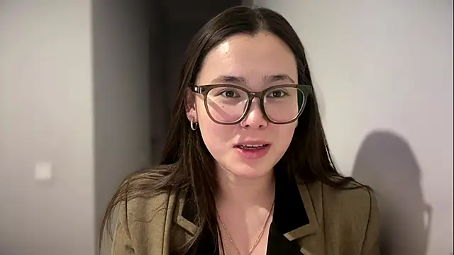 AmeliaAurelia online show from 05-21-26, 03:31