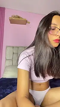 MoonLitDoll online show from 07-04-26, 09:19