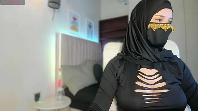 Snapshot of _SweetAmira_ chatting on 05-30-26, 01:34 SweetAmira online show from 05-30-26, 01:34