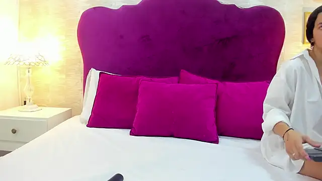 Snapshot of AlexaGill chatting on 06-04-26, 11:59 AlexaGill online show from 06-04-26, 11:59