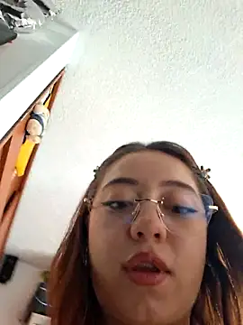 Laury ro6 online show from 05-21-26, 02:58