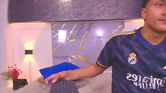 Thiago Nova online show from 06-21-26, 03:34