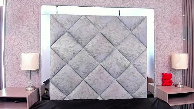 LilithDesire  online show from 06-10-26, 07:37