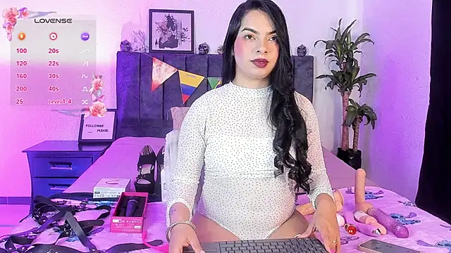 Ariana lee19 online show from 07-15-26, 09:00