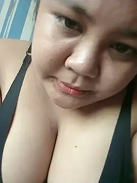hotxoxo17 online show from 05-21-26, 03:26