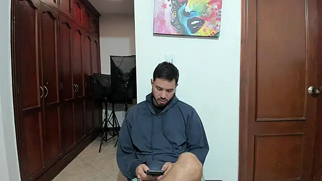 Snapshot of Mystic_temptation2 chatting on 06-19-26, 01:17 Mystic temptation2 online show from 06-19-26, 01:17