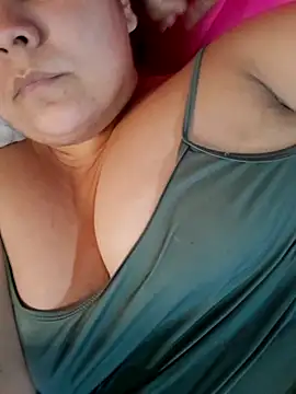 Snapshot of Latimida chatting on 07-19-26, 09:00 Latimida online show from 07-19-26, 09:00