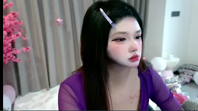 yan-0705 online show from 06-03-26, 11:11
