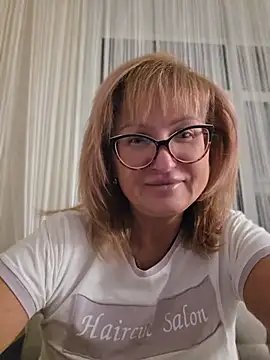 -LindaKing- online show from 06-04-26, 08:35