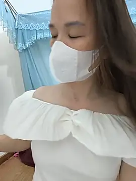 Lye lovely online show from 06-19-26, 01:39