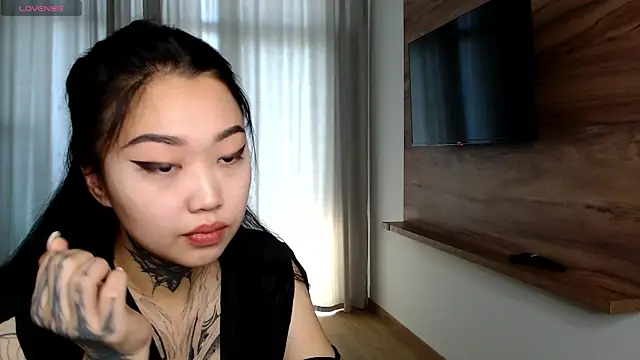 LillGothBaby online show from 06-03-26, 05:19