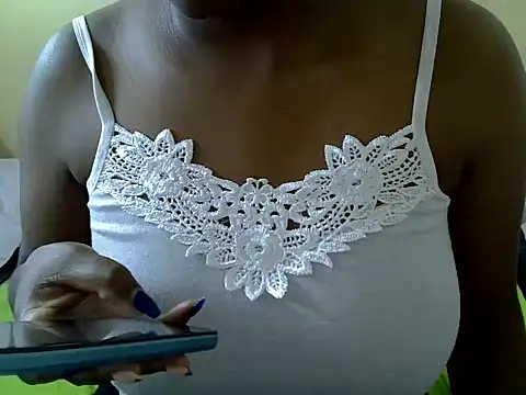 Snapshot of prettydomina chatting on 07-02-26, 04:35 prettydomina online show from 07-02-26, 04:35