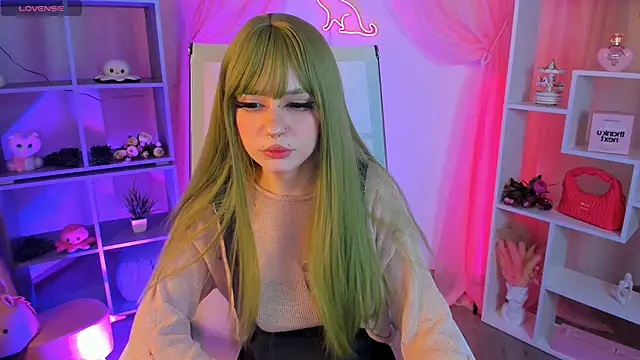 YunaLeaf online show from 05-25-26, 09:13