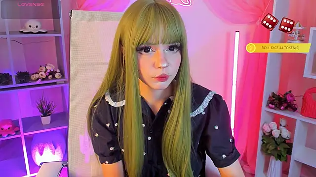 YunaLeaf online show from 05-24-26, 09:04