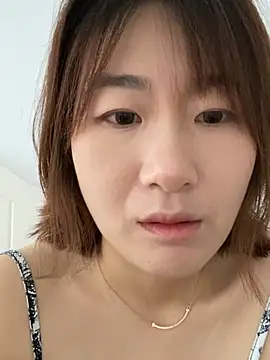 Snapshot of U-mi chatting on 07-13-26, 01:49 U-mi online show from 07-13-26, 01:49