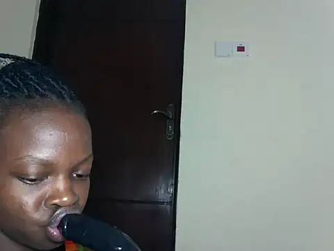 Snapshot of slim_sexy1 chatting on 06-30-26, 01:33 slim sexy1 online show from 06-30-26, 01:33