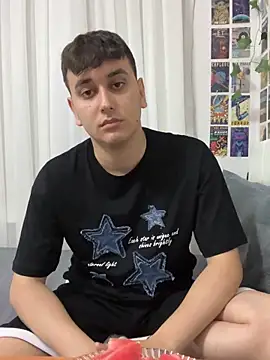 imjustaboyy1 online show from 06-01-26, 06:18