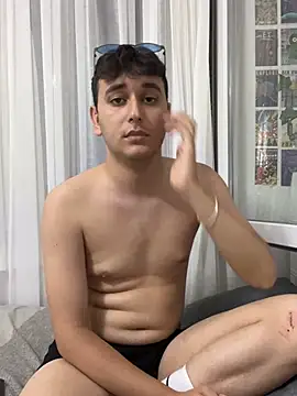 imjustaboyy1 online show from 06-23-26, 05:22