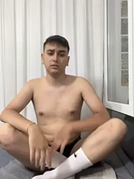 imjustaboyy1 online show from 06-26-26, 05:30