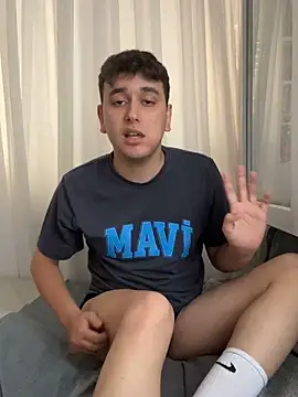 imjustaboyy1 online show from 06-16-26, 04:29