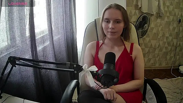 Snapshot of Mia_liss_ chatting on 06-01-26, 12:16 Mia liss online show from 06-01-26, 12:16