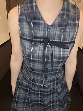 macaron dayon online show from 07-18-26, 10:18